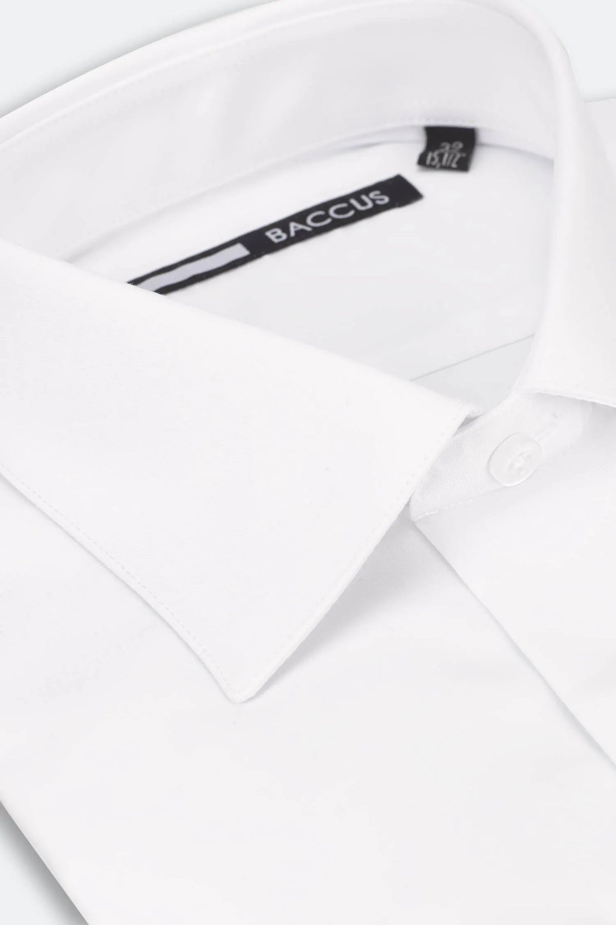 Camisa regular com bolso - Branco