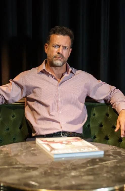 Camisa de homem com risca - Bordeaux