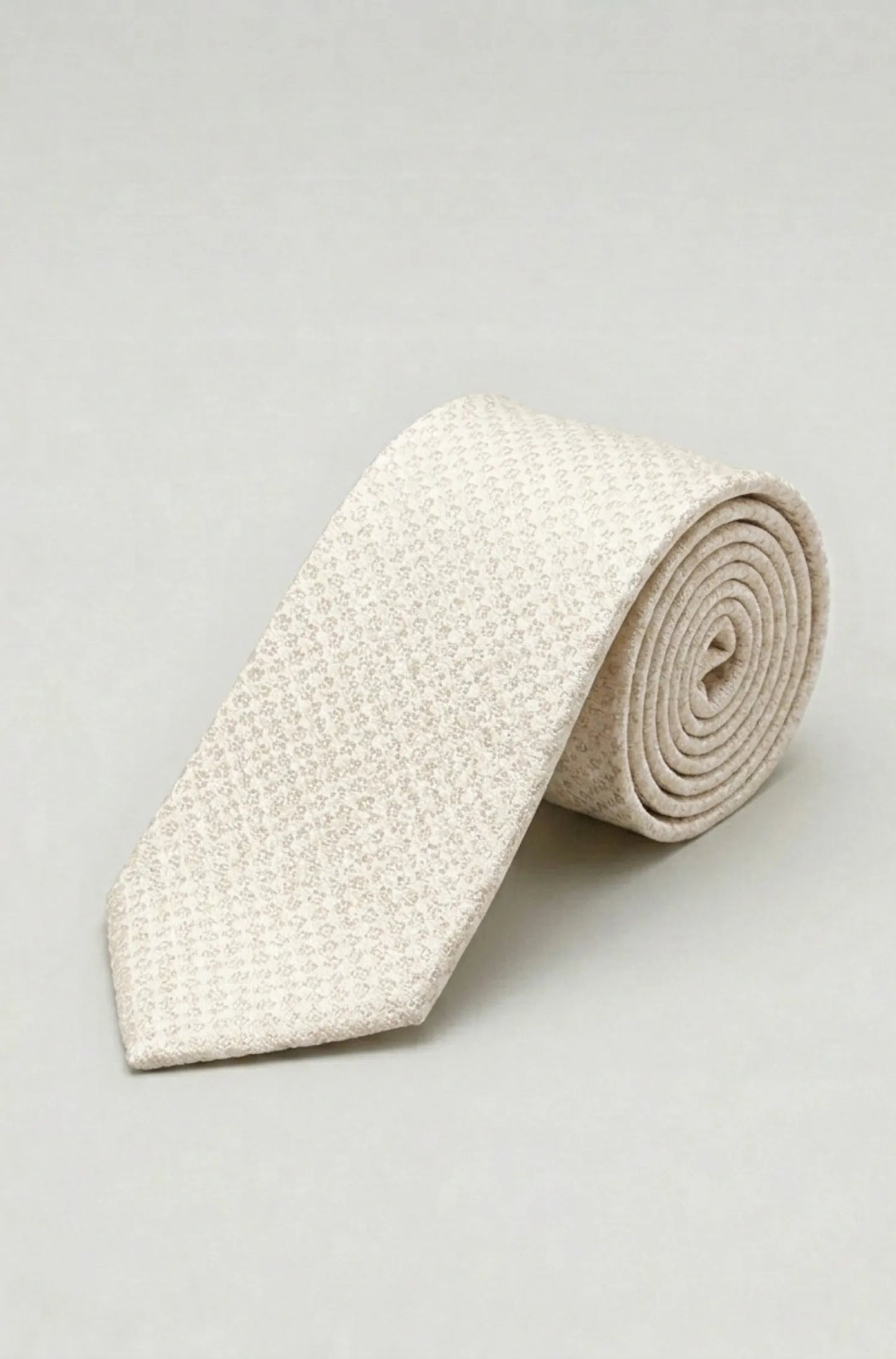 Men's silk tie