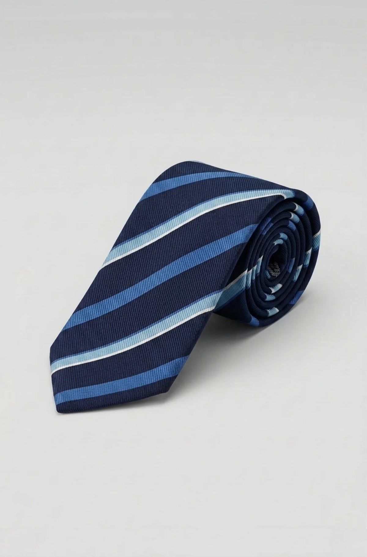 Men's silk tie