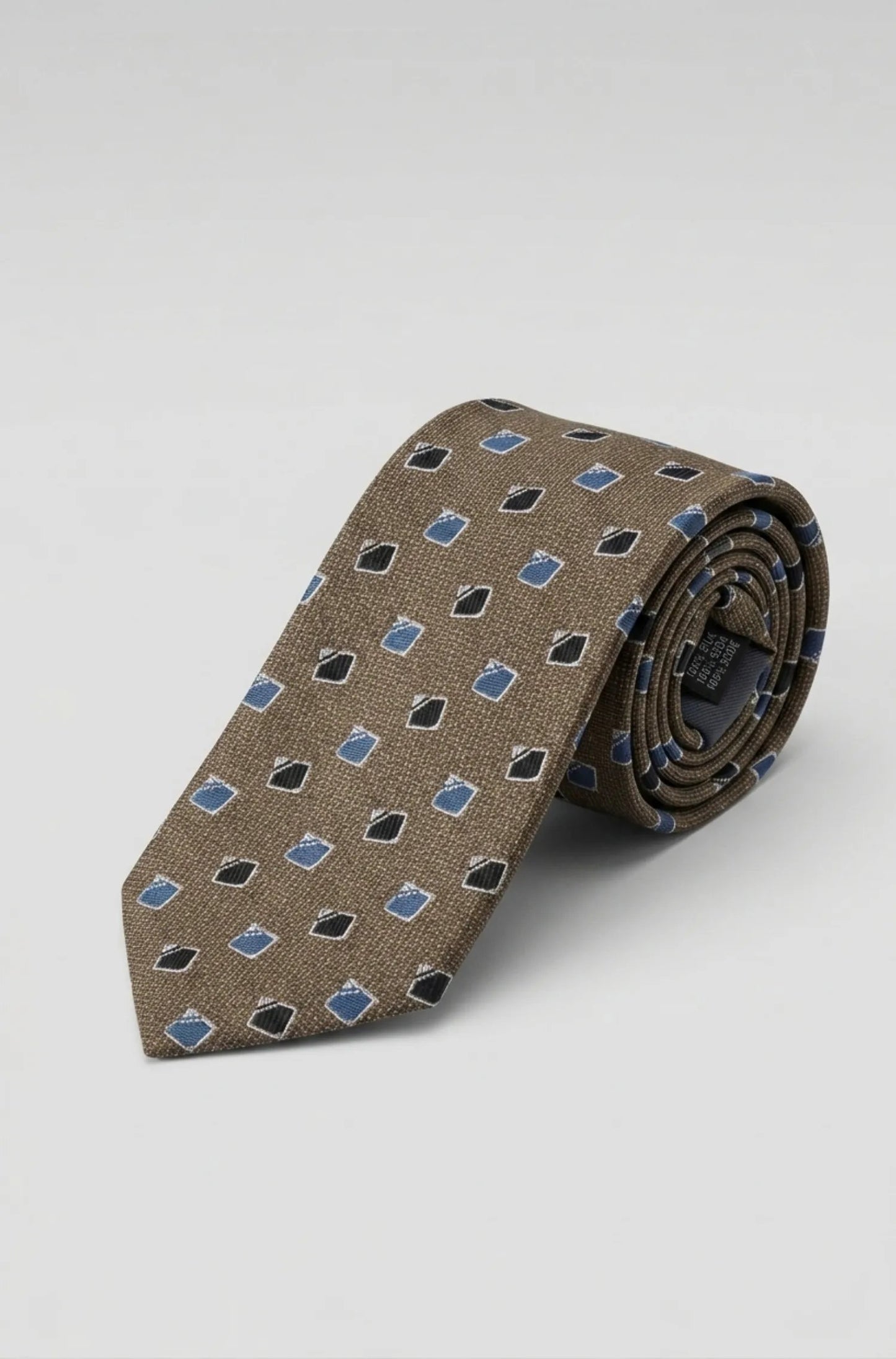 Men's silk tie