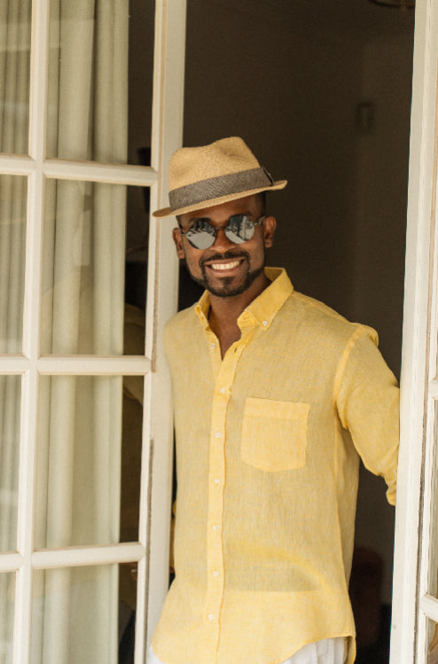 Camisa lisa para homem - Amarelo