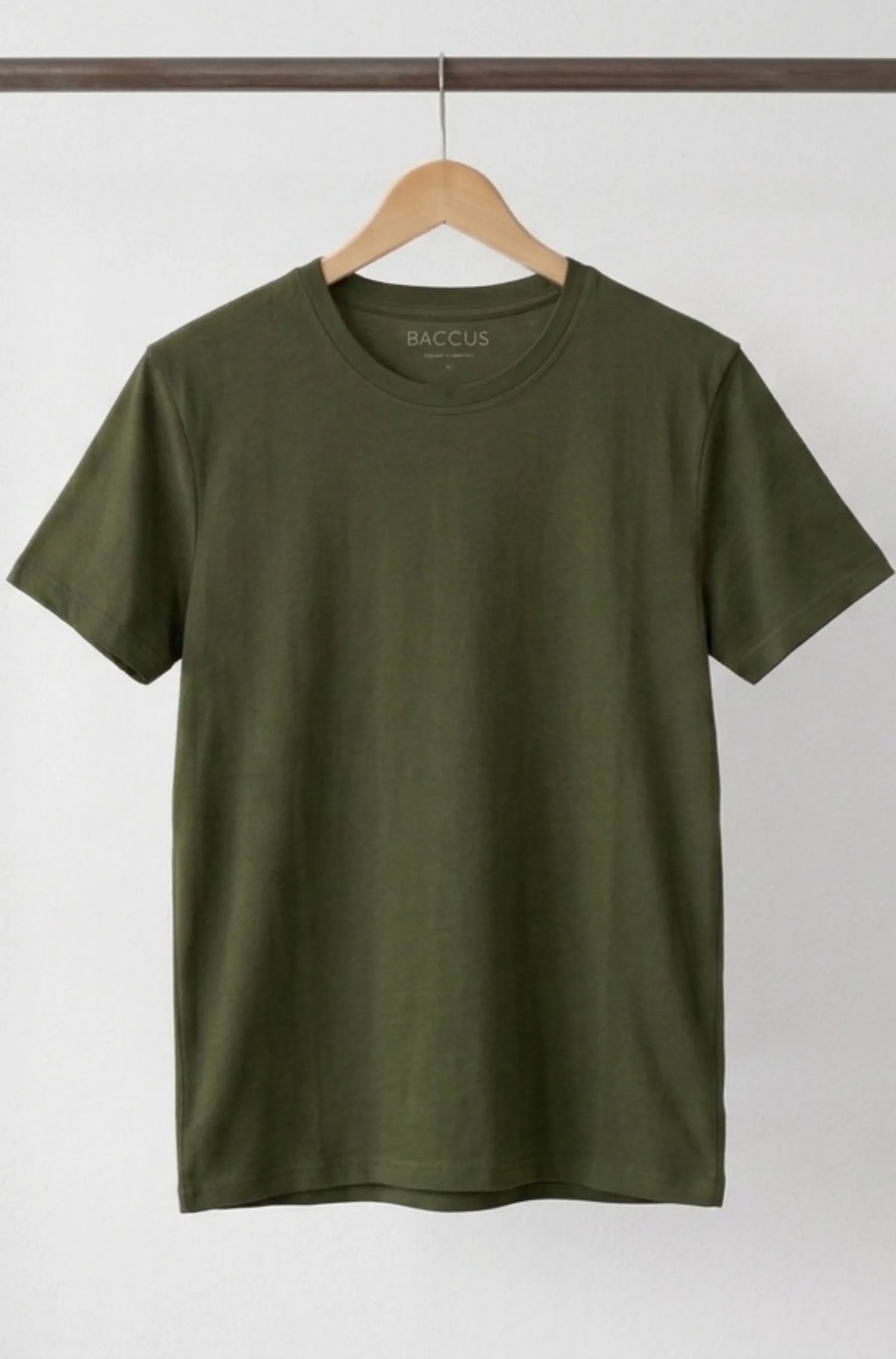 Baccus Essential T-shirt, minimalist men's style
