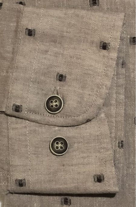 Camisa algodão linho coleção verão 22 detalhe do punho